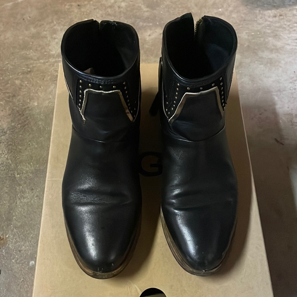 Ugg Leather Boots